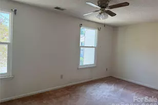 9762 Old Gate Dr, Matthews, NC 28105 - Photo 6