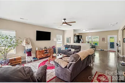 7420 Edgefield Court, Matthews, NC 28104 - Photo 6