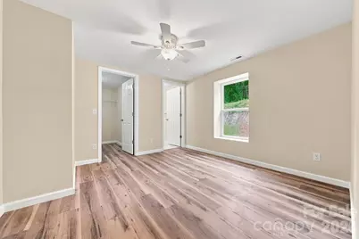 109 Countryside Drive SE, Lenoir, NC 28645 - Photo 10