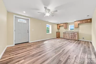 109 Countryside Drive SE, Lenoir, NC 28645 - Photo 2