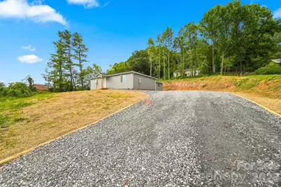 109 Countryside Drive SE, Lenoir, NC 28645 - Photo 18