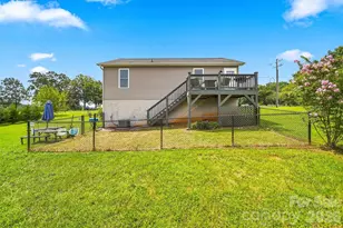 4548 Bethel Church Rd, Hickory, NC 28602 - Photo 24