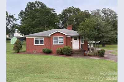 316 E Statesville Avenue, Mooresville, NC 28115 - Photo 2