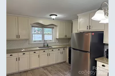316 E Statesville Avenue, Mooresville, NC 28115 - Photo 14