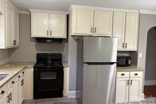 316 E Statesville Ave, Mooresville, NC 28115 - Photo 12