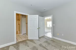 8658 Coralbell Ln, Charlotte, NC 28213 - Photo 18