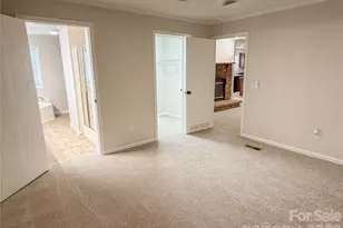 3556 Oakwood Ave, Claremont, NC 28610 - Photo 8
