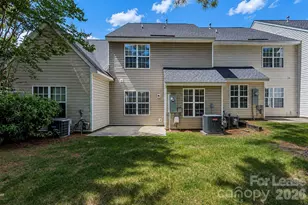 10048 University Park Ln, Charlotte, NC 28213 - Photo 6