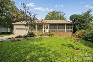 282 Honeycutt Dr SE, Concord, NC 28025 - Photo 2