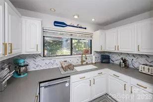 4132 Charlotte Hwy, Lake Wylie, SC 29710 - Photo 10