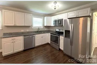 2401 Roslyn Avenue, Charlotte, NC 28208 - Photo 2