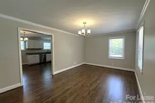 2401 Roslyn Ave, Charlotte, NC 28208 - Photo 8