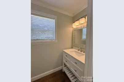 2401 Roslyn Avenue, Charlotte, NC 28208 - Photo 12