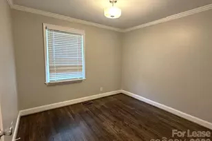 2401 Roslyn Ave, Charlotte, NC 28208 - Photo 10