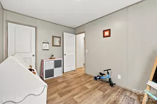 1001 Fisher Ln, Marshall, NC 28753 - Photo 20