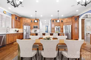 2215 Whiskery Dr, Waxhaw, NC 28173 - Photo 6
