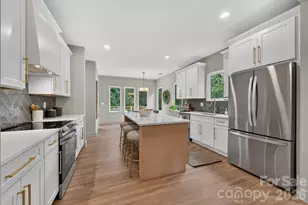 5151 Grafton Dr, Charlotte, NC 28215 - Photo 12
