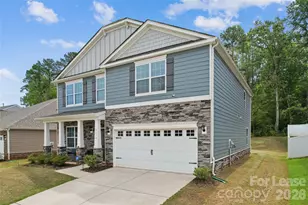 3719 Stanley Crk Dr, Mount Holly, NC 28120 - Photo 2