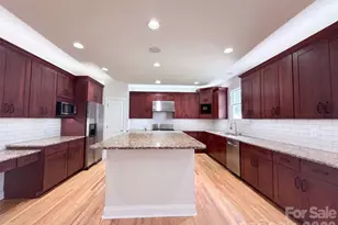 142 Bain Ln, Mooresville, NC 28117 - Photo 2