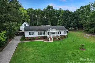 1421 Suttle Rd, Lancaster, SC 29720 - Photo 2