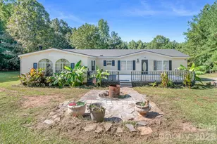 3017 Heather Hill Ln, Richburg, SC 29729 - Photo 1