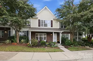 229 Primrose Walk, Fort Mill, SC 29715 - Photo 2