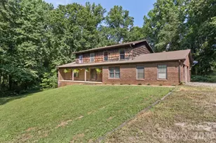 94 Stone Dr, Marion, NC 28752 - Photo 2