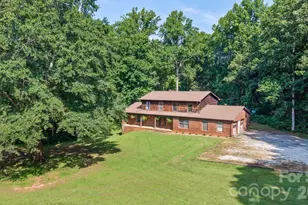 94 Stone Dr, Marion, NC 28752 - Photo 4