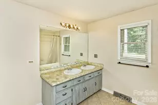 94 Stone Dr, Marion, NC 28752 - Photo 12