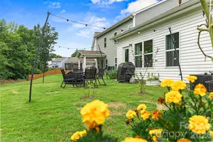 9022 Evercrisp Ln, Charlotte, NC 28215 - Photo 28