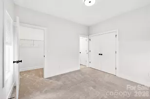 5044 Double Lakes Dr, Charlotte, NC 28212 - Photo 14