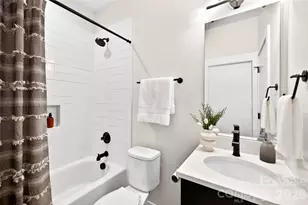 5044 Double Lakes Dr, Charlotte, NC 28212 - Photo 8