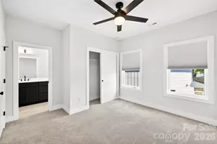 5044 Double Lakes Dr, Charlotte, NC 28212 - Photo 18