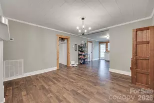 608 Spruce St, Mooresville, NC 28115 - Photo 8