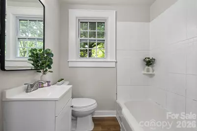 112 10th Avenue SE, Hickory, NC 28602 - Photo 12