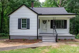 112 10th Ave SE, Hickory, NC 28602 - Photo 1