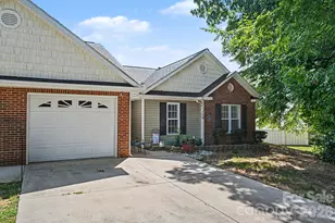 219 Edinburgh Ct, Mount Holly, NC 28120 - Photo 1