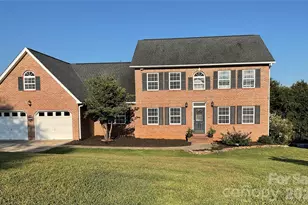 4948 Betty Dr NE, Hickory, NC 28601 - Photo 1