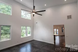33 Spooks Branch Rd, Asheville, NC 28804 - Photo 10