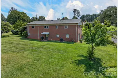 2559 Sweetbriar Circle, Lenoir, NC 28645 - Photo 10