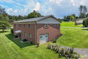 2559 Sweetbriar Cir, Lenoir, NC 28645 - Photo 4