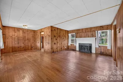 2409 Lucas Street, Hendersonville, NC 28791 - Photo 12
