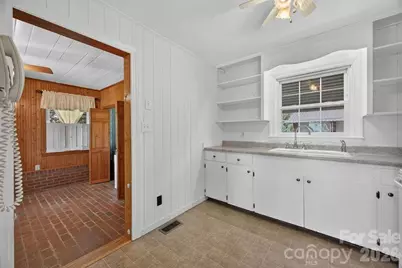 2409 Lucas Street, Hendersonville, NC 28791 - Photo 18