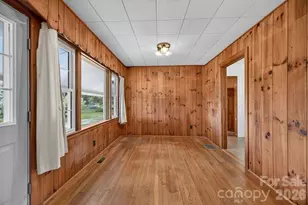 2409 Lucas St, Hendersonville, NC 28791 - Photo 14