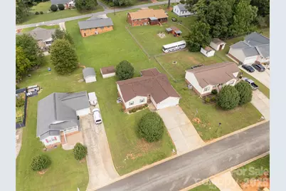 607 Helms Drive, Lowell, NC 28098 - Photo 6