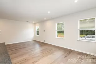 3103 Hutton Gdns Ln, Charlotte, NC 28269 - Photo 10