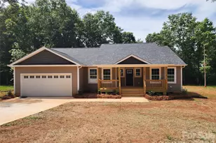 1940 Friendly Ln, Newton, NC 28658 - Photo 2