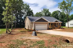 1940 Friendly Ln, Newton, NC 28658 - Photo 6