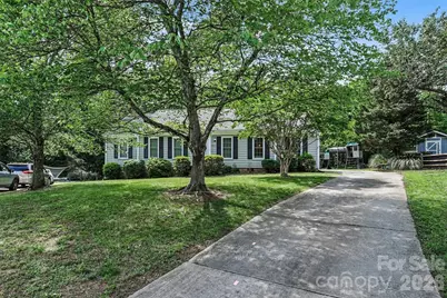 9803 Cooper Run Lane, Charlotte, NC 28269 - Photo 2