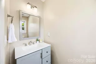 210 College Ave, Shelby, NC 28150 - Photo 10